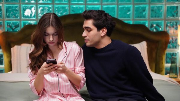 Новый сценарист турецкого сериала «Зимородок» испортил главных героев — фанаты бунтуют