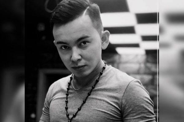 В 32 года умер российский певец из команды Элвина Грея Кусим