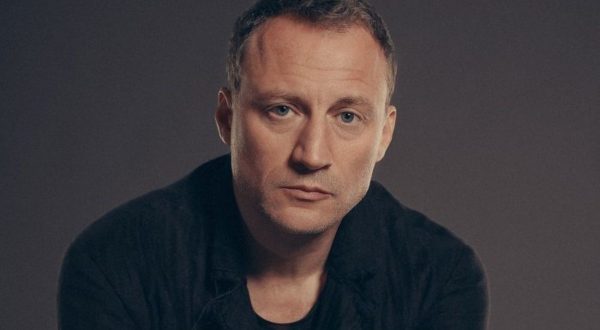 «За счет умершей Марины Голуб»: стало известно, как Анатолий Белый* получил известность на самом деле