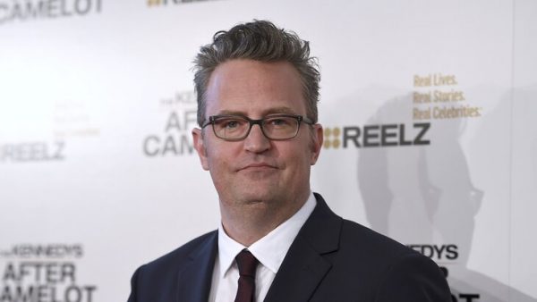 Звезда сериала «Друзья» Мэттью Перри умер в 54 года, утонув в ванной