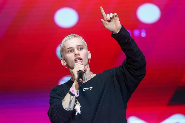 Даня Милохин не смог ответить на вопрос о принадлежности Сахалина