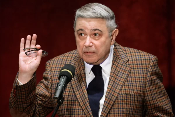 Евгений Петросян впервые сыграет в кино