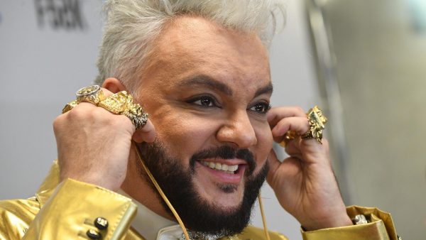 Киркоров показал квартиру: портрет Пугачевой и тайная комната