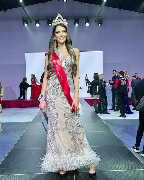 «Мисс Москва» Семеренко заплатила мошенникам 1 млн за победу на «Мисс мира»