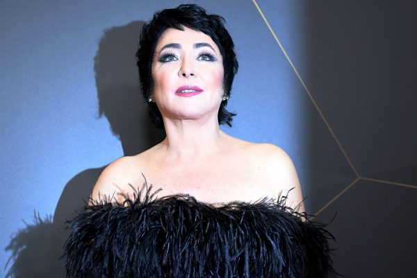 Певица Лолита попросила Андрея Разина не приближаться к границам России