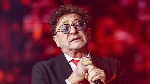 Представитель Лепса объяснил, почему певец исполняет композицию «Аквариума»