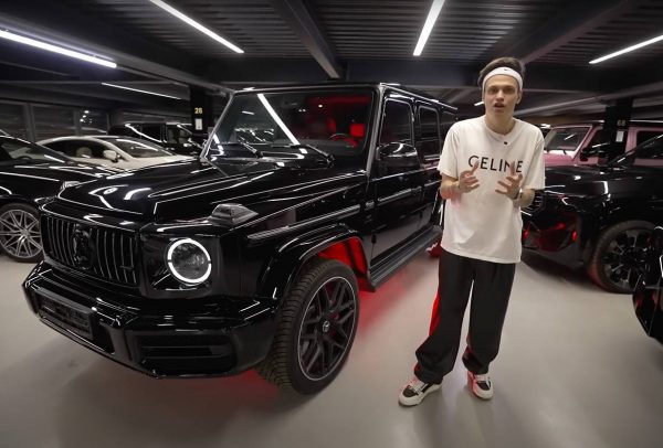 Российский стример похвастался новой машиной за 28 миллионов рублей