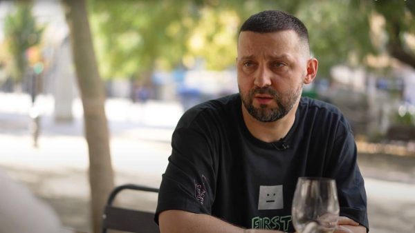 Суд отказался исключать комика Руслана Белого* из реестра иноагентов