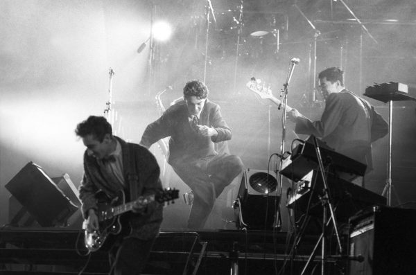 В группе «Браво» подтвердили смерть бас-гитариста Лапина