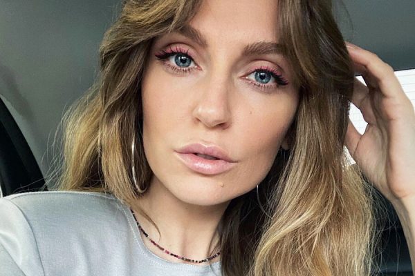 Якобы переехавшая в Израиль экс-солистка «Фабрики» живет в Москве