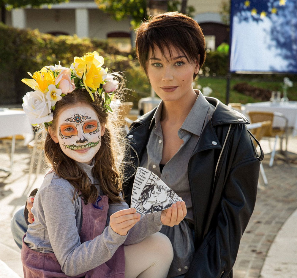 Асмус-снимается-с-дочкой-и-Шведовым-в-новом-фильме-первые-кадры-Актриса-исполняет-в-спортивной-драме-«Финал»