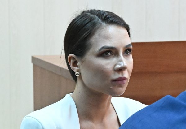 Блогер Лерчек вновь оказалась должна налоговой