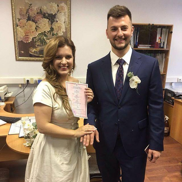 Звезда «Деффчонок» Анастасия Денисова объявила о разводе с мужем — каждый выбрал карьеру, а не семью