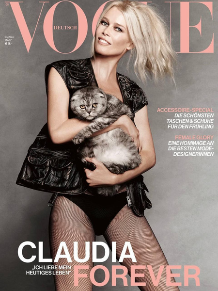 Эти продукты Клаудия Шиффер ест постоянно, чтобы в 53 года сниматься в чулках на обложке Vogue