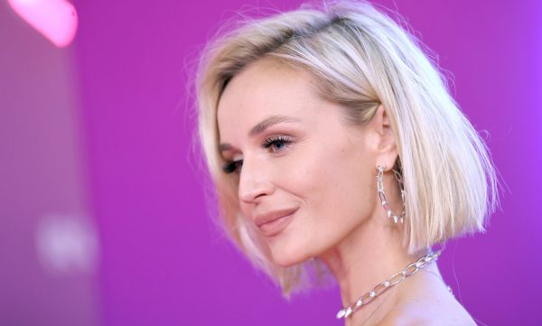 Гагарина выступила в метро после отказа исполнять гимн России