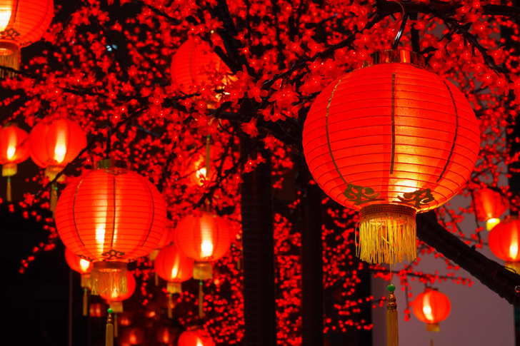 Как праздновать китайский Новый год и выбрать подарок с нужной символикой