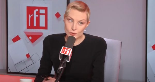 Литвинова призналась, что переезд в Париж «открыл новую молодость»