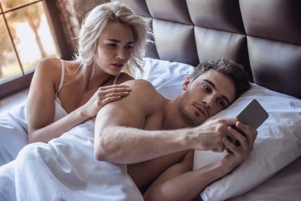 «Любовь не имеет к этому никакого отношения»: почему изменяют мужчины
