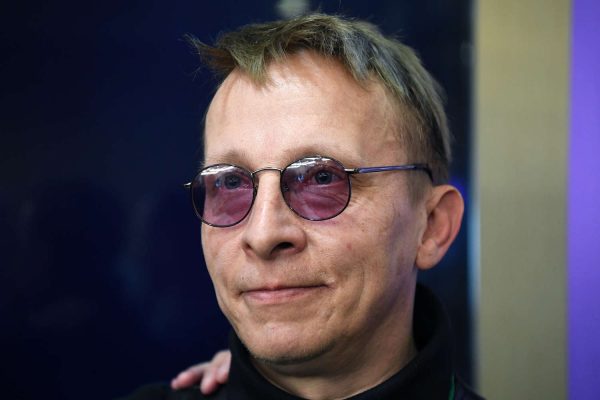 Актер Иван Охлобыстин назвал предательством отъезд Слепакова из России