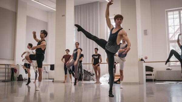 СПЕЦПОКАЗ. «Танцуй!» с Майей Фарафоновой