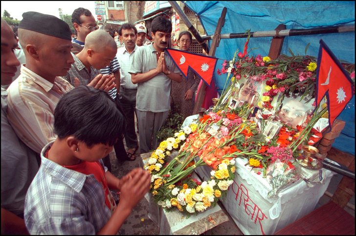 Во всем виновата любовь: история принца-убийцы, из-за которого пала монархия Непала