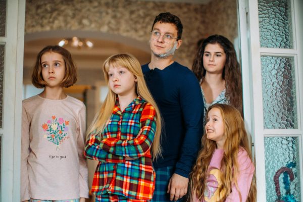 5 душевных фильмов и сериалов для просмотра всей семьей