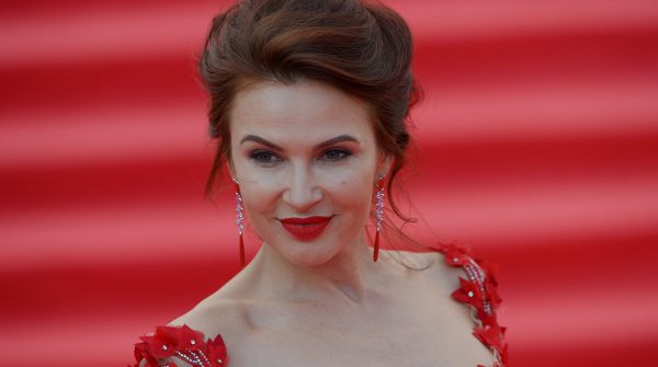 Актриса Бледанс заявила, что на первые заработанные деньги купила кочан капусты