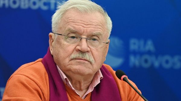 Никоненко назвал «гнильем» уехавших из России актеров