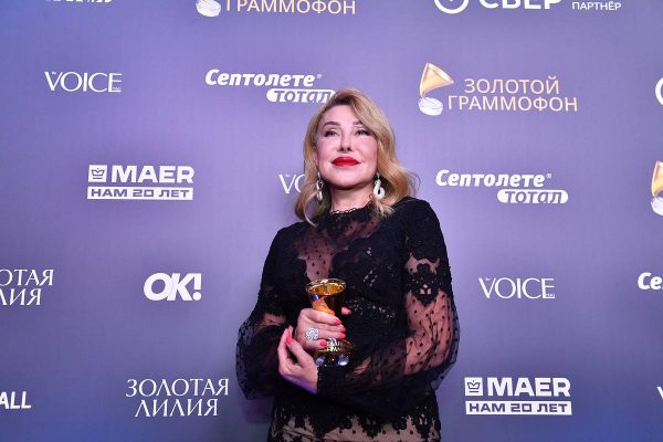 Успенская пригрозила судом назвавшему ее попрошайкой Киркорову