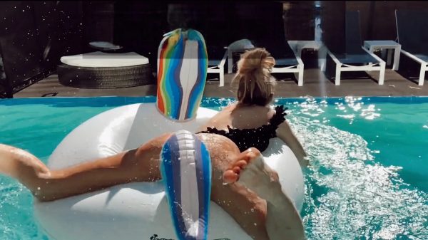 Екатерина Варнава опубликовала фото в купальнике