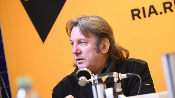 Певец Юрий Лоза заявил, что участники «Би-2» больше не россияне