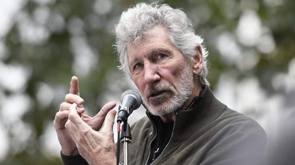 Бывший лидер Pink Floyd прокомментировал мобилизацию на Украине
