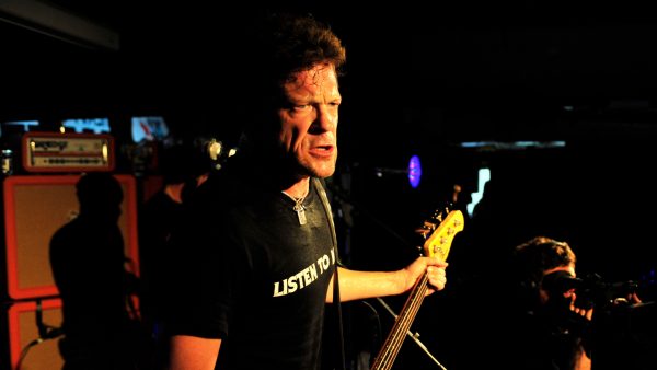 Экс-бас-гитарист Metallica Джейсон Ньюстед продает 60 музыкальных инструментов