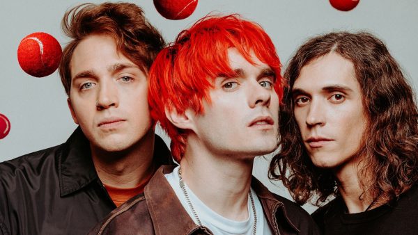 Waterparks отменили выход альбома из-за «проклятия»