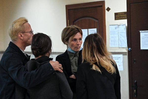 Жена Ефремова высказалась о возможном освобождении актера из колонии