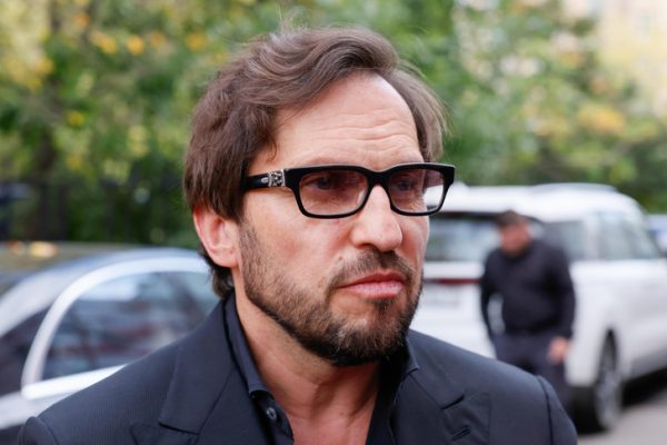 Александр Ревва заплакал на похоронах Маслякова: «Для меня КВН исчез с его уходом»