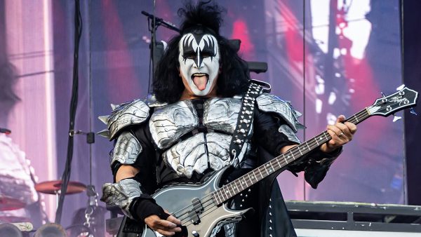 Джин Симмонс из KISS похвалил выбор новой вокалистки Linkin Park