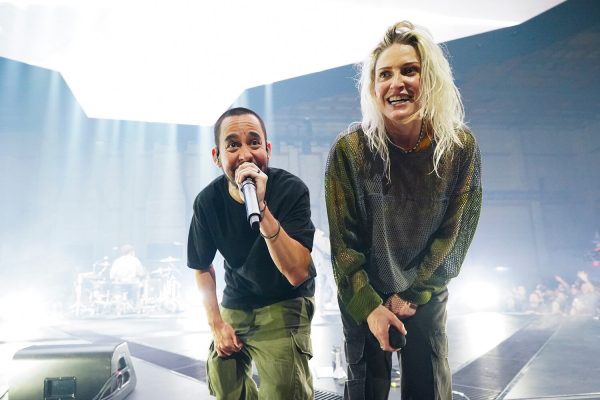 «Стерли память об отце»: сын Честера Беннингтона заявил, что Linkin Park предали фанатов