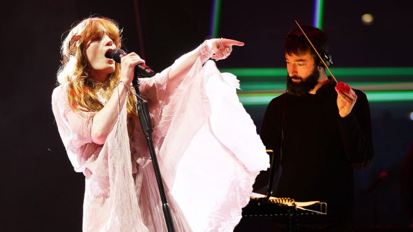Florence + The Machine и Джулс Бакли выпустят лайв-альбом Symphony of Lungs