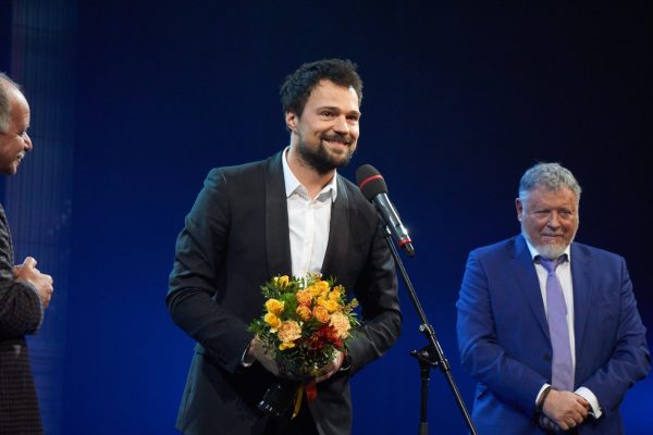 «Проекты замораживаются и кладутся на полку»: что происходит с карьерой Данилы Козловского