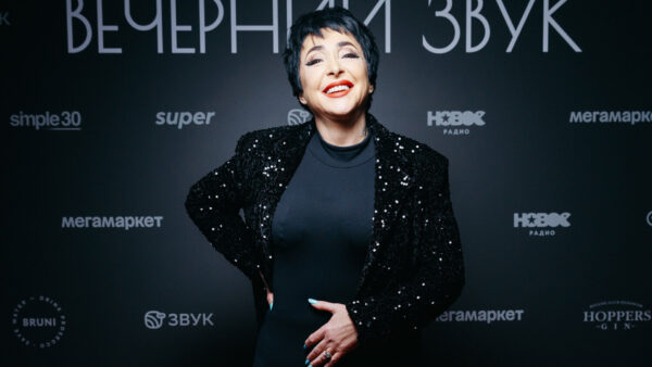 Певица Лолита заявила, что пьяные зрители превратили ее концерт в ад