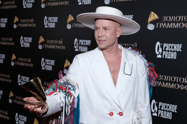 «Увидел его только в гробу»: Митя Фомин раскрыл подробности смерти отца