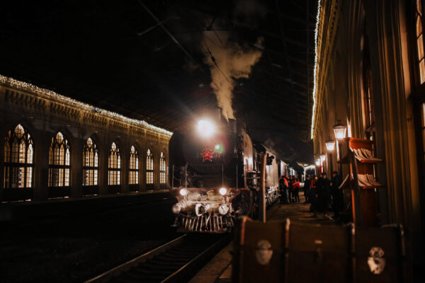 Новый анонсирующий ролик детективного фильма «Красный шелк» уже здесь