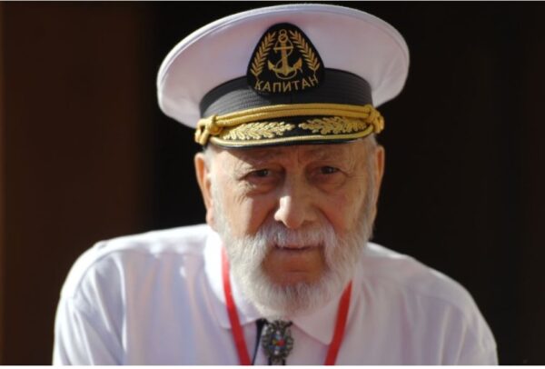 Представитель Киркорова опровергла слухи о госпитализации его отца