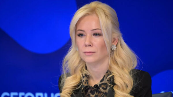 Мизулина пришла поддержать SHAMAN на премьеру оперы