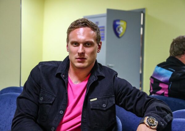 Отец экс-мужа Седоковой Яниса Тиммы опроверг информацию о его похоронах