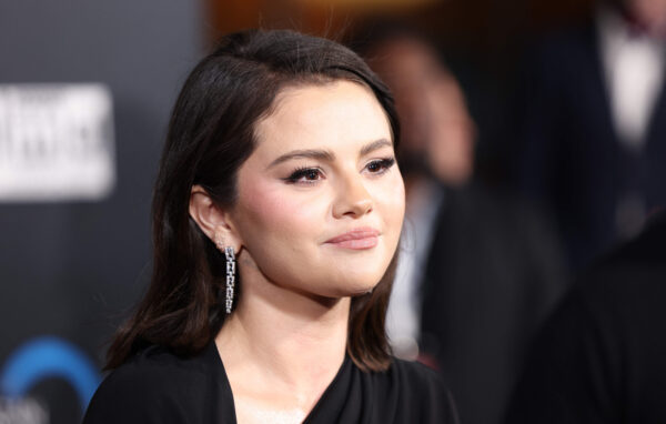 Певица Селена Гомес столкнулась с массовыми отписками фанатов