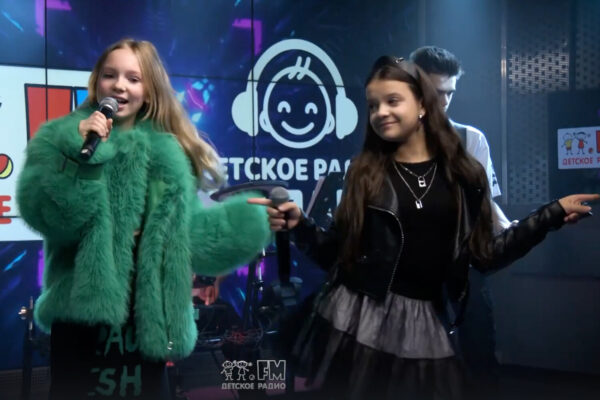 Певица Янковская узнала о своем попадании в мировой чарт от мамы