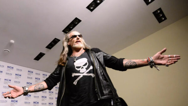 «Поджилки трясутся»: Джигурда объяснил, почему российские звезды падки на западных коллег