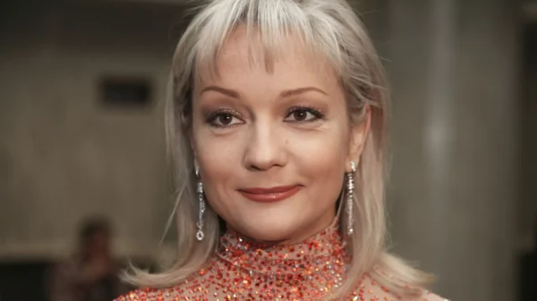 «Было больно»: Татьяна Буланова внезапно появилась в Кремле с синяками